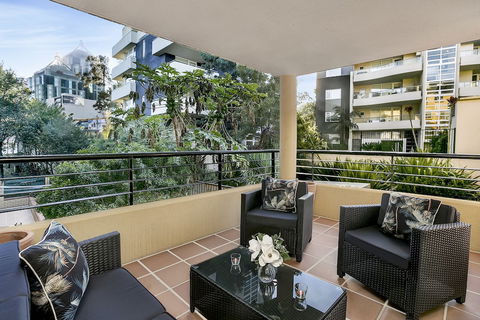The Apartment Service CHATS - Accommodation NSW 3
