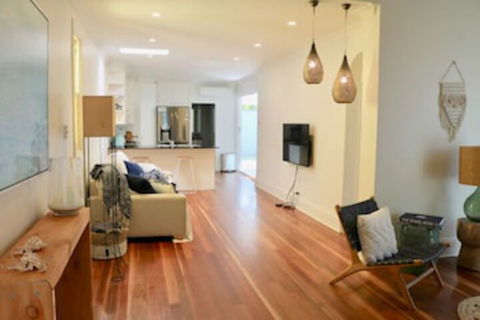 3 Bedroom Home Near Manly Beach - Accommodation NSW 0