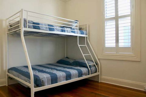 3 Bedroom Home Near Manly Beach - Accommodation NSW 3