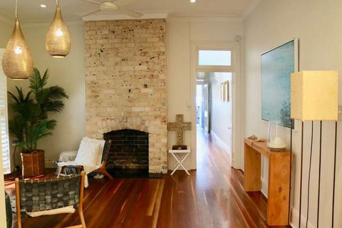 3 Bedroom Home Near Manly Beach - Accommodation NSW 6