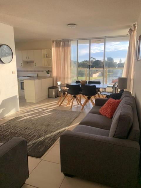 Ebbtide Unit 5 / 2 6 North Street - Accommodation NSW 1