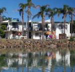 Beachfront 1 25 Willow Street - Accommodation NSW