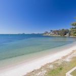 Sunrise Waters 2 / 63 Soldiers Point Road Stunning Waterfront Property - Accommodation NSW 0