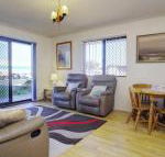 Seabreeze 6 Opposite Bowling Club - Accommodation NSW