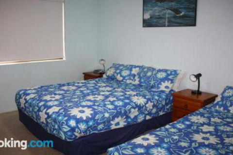 Braemar 7 On The Lake! - Accommodation NSW 1