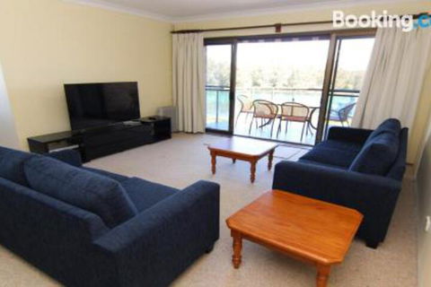 Braemar 7 On The Lake! - Accommodation NSW 6