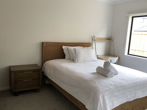 Apple House Upper Point Cook - Accommodation NSW 5