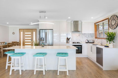 Kalimna Lakeside Living - Accommodation NSW 4