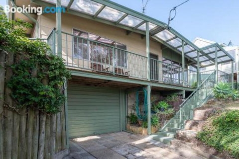 Batehaven Beach House - Accommodation NSW 2