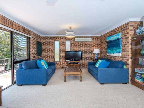 COLUMBIA VIEWS 2 / 9 COLUMBIA CLOSE AIRCON WIFI NETFLIX VIEWS & BOAT PARKING - Accommodation NSW 6