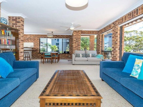 COLUMBIA VIEWS 2 / 9 COLUMBIA CLOSE AIRCON WIFI NETFLIX VIEWS & BOAT PARKING - Accommodation NSW 5