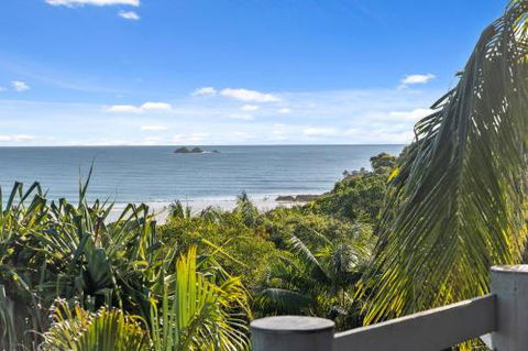 Byron Bay Treehouse On Lighthouse Road - Accommodation NSW 0