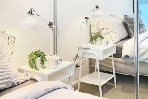 A Modern & Central Apt With Beautiful City Views - Accommodation NSW 4