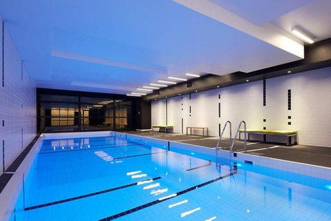 A Modern & Central Apt With Beautiful City Views - Accommodation NSW 6