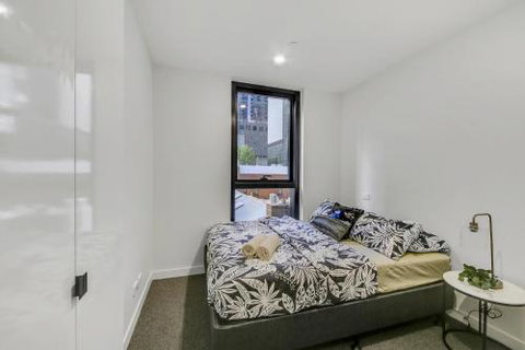 A Modern 2BR Apt 5 Min Walk To Melbourne Central - Accommodation NSW 3