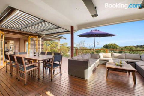 Acqua Vista Water View Fireplace Walk To Beach - Accommodation NSW 6