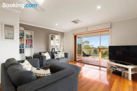 Acqua Vista Water View Fireplace Walk To Beach - Accommodation NSW 0