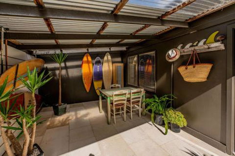 SUNSET BEACH SHACK On SURF - Accommodation NSW 5
