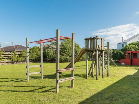 Licence To Chill - Accommodation NSW 3