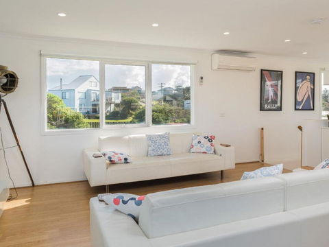 Licence To Chill - Accommodation NSW 5