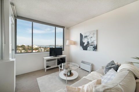 Bright And Sunny Studio Apartment - Accommodation NSW 2