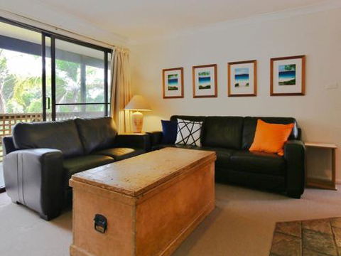 Take Time At Hyams Beach 4pm Check Out Sundays - Accommodation NSW 4