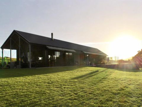 THE SHED Gerroa 4pm Checkout On Sundays & Public Holidays - Accommodation NSW 3