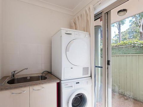 8a Foreshore Drive Ducted Air & Boat Parking - Accommodation NSW 6