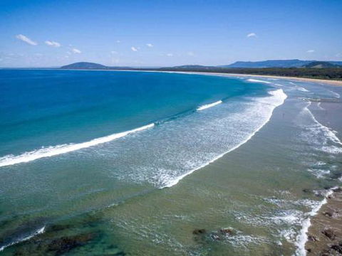 CARMELONE Gerroa 4pm Check Out On Sundays - Accommodation NSW 3