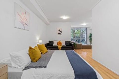 A Bright & Stylish Studio Next To Darling Harbour - Accommodation NSW 1