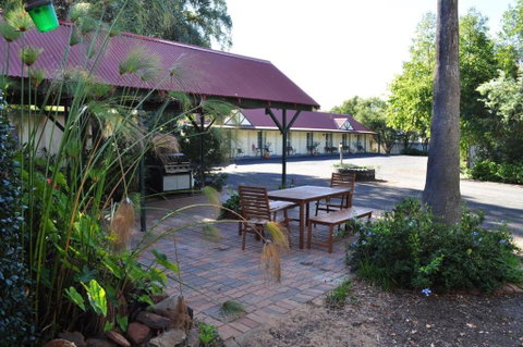 Bungalow Motel - Accommodation NSW 3
