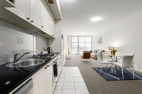 A Modern & Cozy Studio Next To Darling Harbour - Accommodation NSW 3