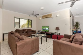 Oceansprey Beachfront Apartments - Accommodation NSW 4