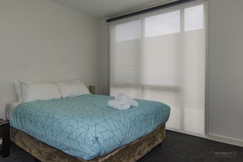 Stylish 3 Bedroom Condo - Accommodation NSW 4