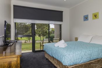 Stylish 3 Bedroom Condo - Accommodation NSW 6