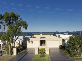 Soldiers Point Road 2 163 Seaside Splendour - Accommodation NSW 5