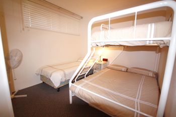 Radburn Unit 2 17 Ondine Close - Accommodation NSW 3
