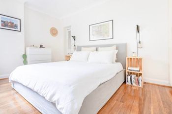 Bright Harbour Side 1 Bedroom Apartment - Accommodation NSW 3