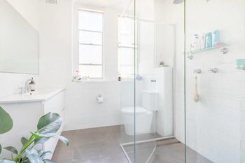 Bright Harbour Side 1 Bedroom Apartment - Accommodation NSW 2
