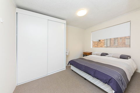 Dolphin Court Unit 1 - Accommodation NSW 3