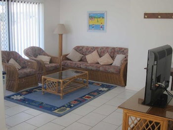 Hi Surf Unit 2 - Accommodation NSW 4