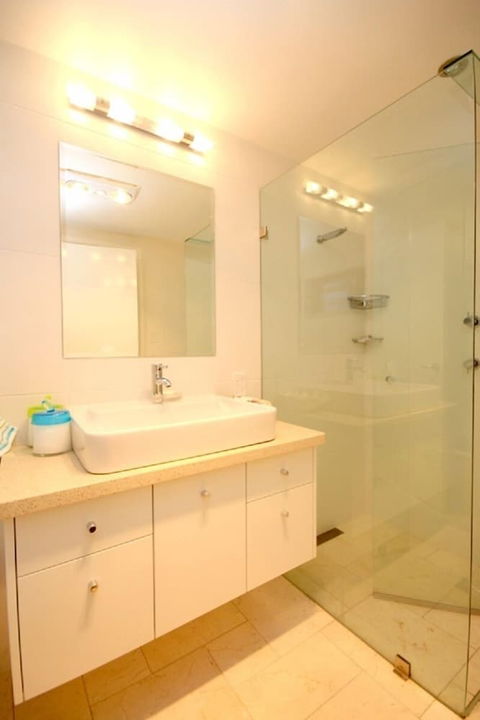 Lorikeet 2 - Accommodation NSW 3