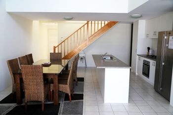 Waters Edge - Accommodation NSW 3
