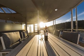 3 Bedroom Waterfront Penthouse On The Hawkesbury - Accommodation NSW 5