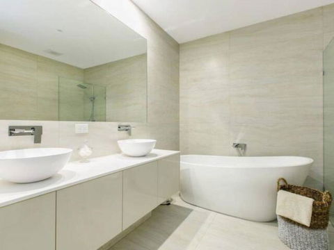 Azure Oasis - Accommodation NSW 5