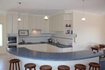 Redrocks Retreat - Accommodation NSW 2
