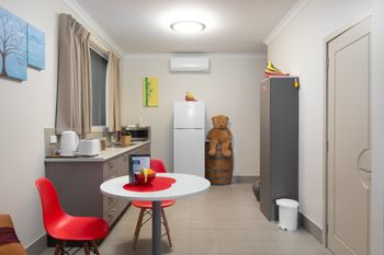 The Executive B & B - Accommodation NSW 3