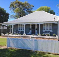 Edgeworth Street Manor - Accommodation NSW