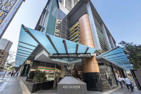 Oaks Aurora Tower - Accommodation NSW 4
