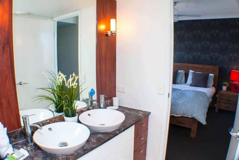 GCA Chevron Renaissance - Accommodation NSW 4